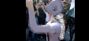 سورية ترقص في الشارع تأييداً للأسد