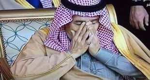 الملك سلمان يبكي